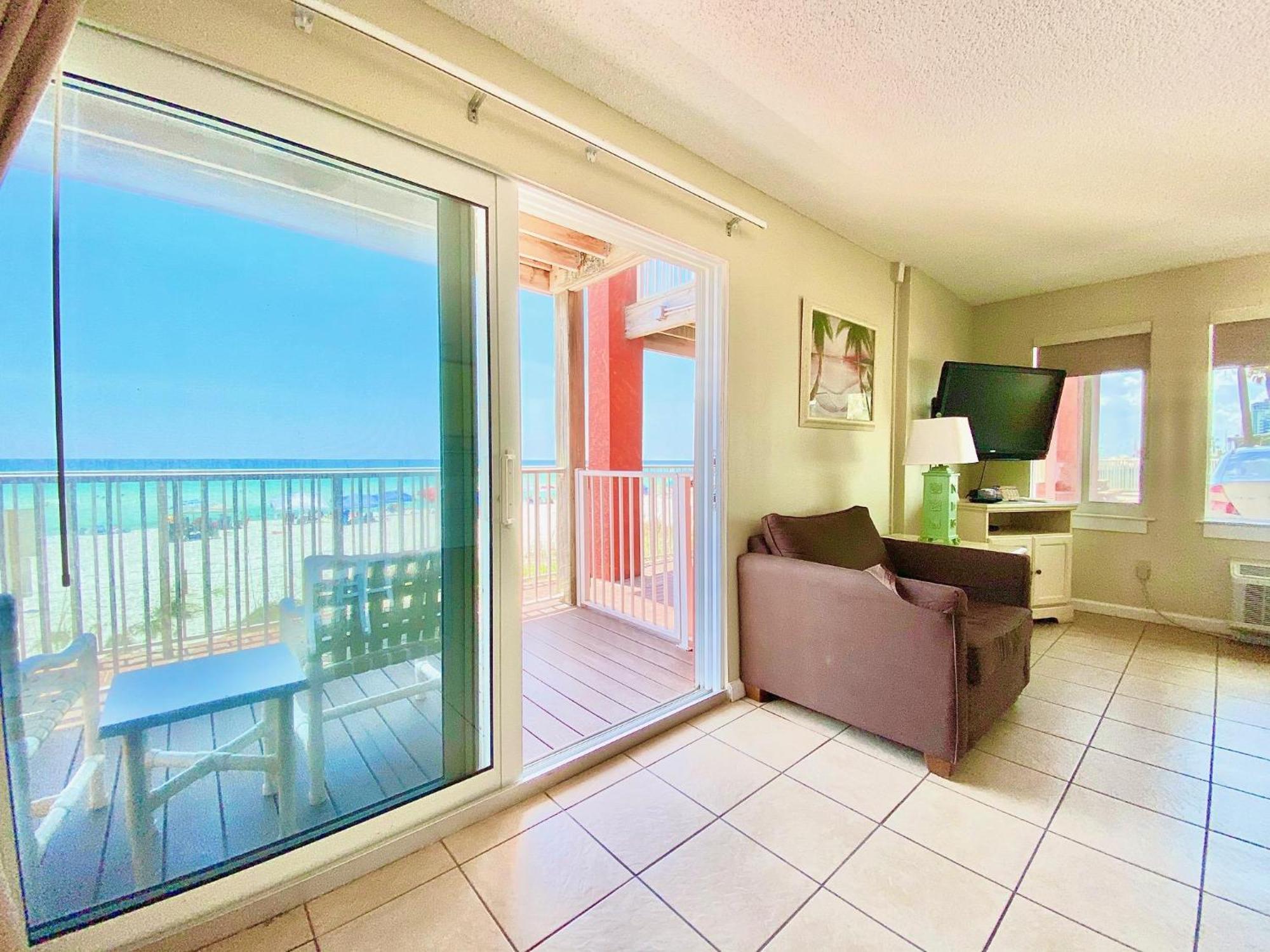 Casa Blanca Gulf Front 111 Apartment